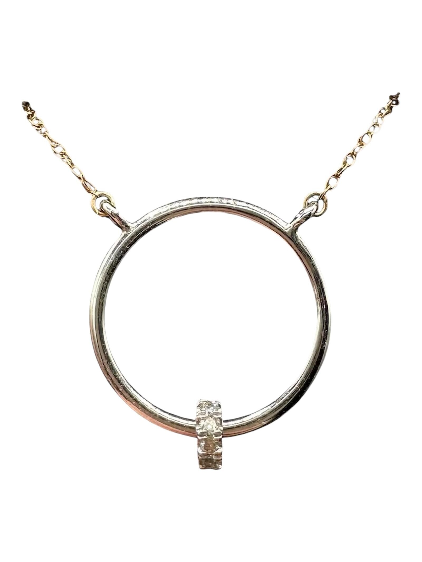 Two Tone Diamond Circle Necklace 10k Gold 0.10ctw Gh Si Adjustable 16 To 18in